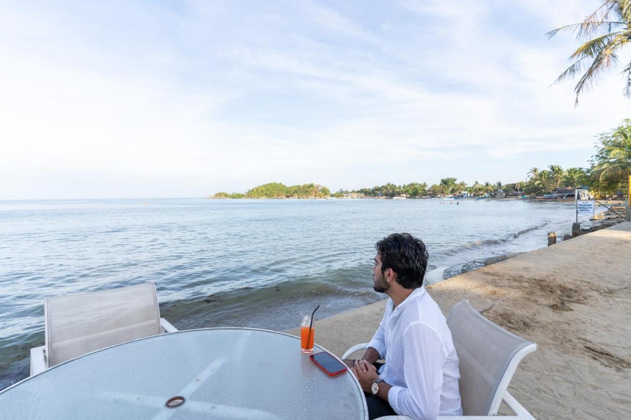Bamboo Paraiso Resort At Bolo Beach 阿拉米诺斯 外观 照片