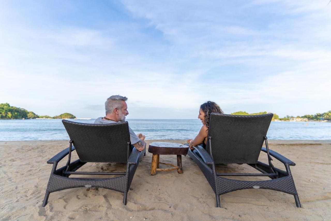 Bamboo Paraiso Resort At Bolo Beach 阿拉米诺斯 外观 照片